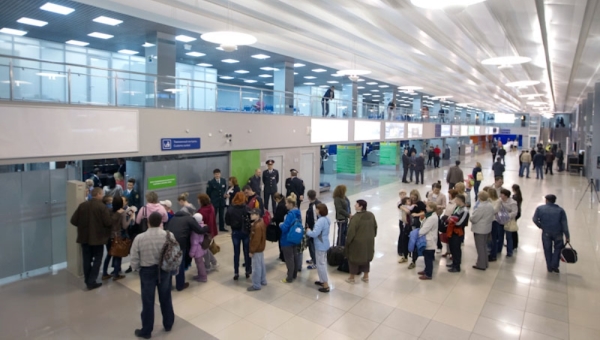 Пассажиры: ЮТэйр отменил горячее питание во время полетов в Томск