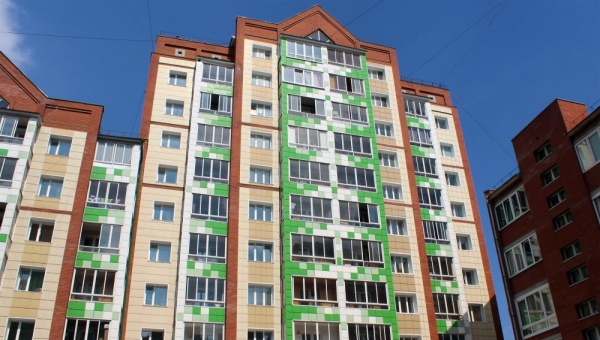 Мэр Томска пообещал за 3 года обеспечить квартирами всех жильцов школ