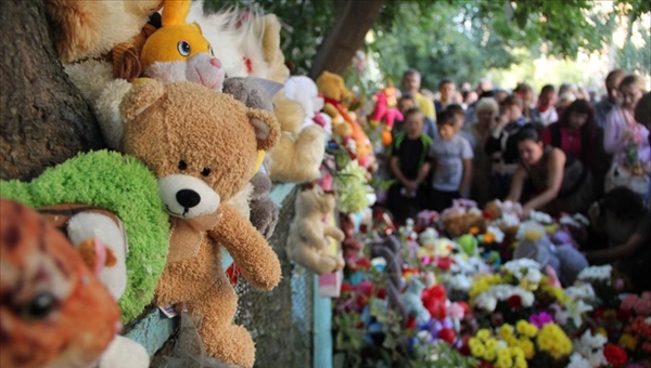 Более 1 тыс томичей почтили память погибшей трехлетней девочки