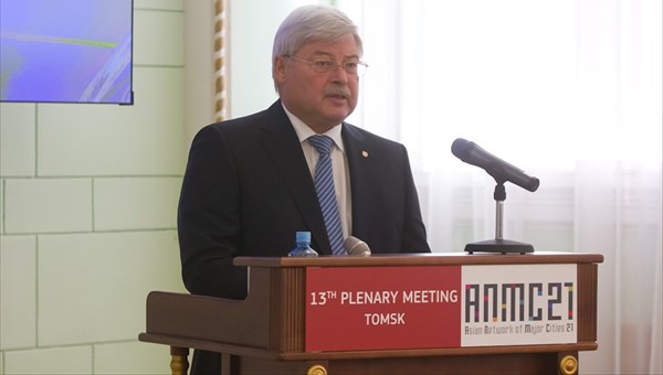 Томский губернатор предложил усилить молодежный обмен с городами Азии