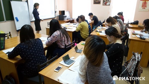 Студенты и преподаватели ТГУ считают, что смартфоны помогают в учебе