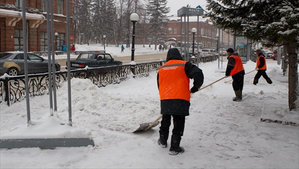 Главы районов Томска попросили предприятия помочь в уборке снега