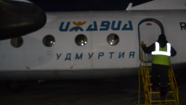 Самолет АН-24 совершил аварийную посадку на севере Томской области