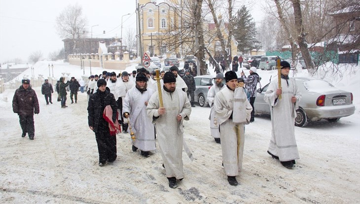 Движение у Белого озера в Томске ограничат в день крещенских купаний