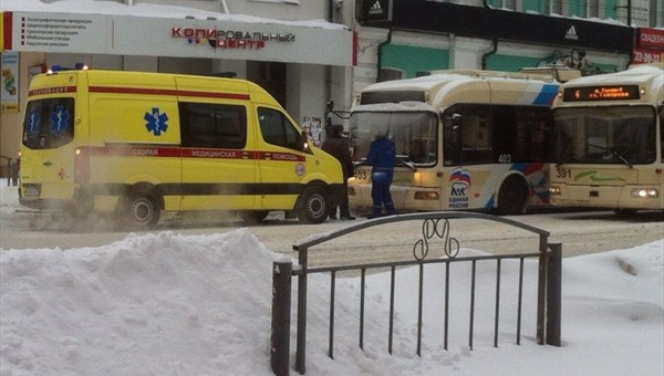 Водитель троллейбуса  умер за рулем от сердечного приступа в Томске