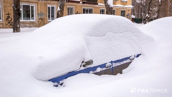 Высота снежного покрова в Томске в среду на треть превысила норму