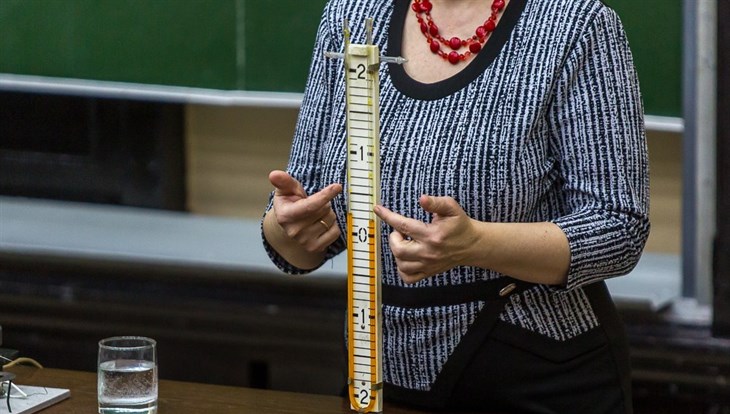 Томский центр поможет школьникам с севера учить физику и химию онлайн