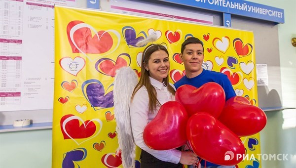 Семнадцать пар поженились в ТГАСУ накануне Дня всех влюбленных