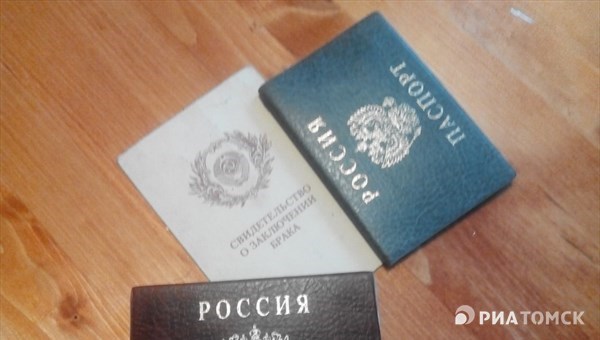Инвалиды и ветераны Томска теперь смогут оформить паспорт на дому
