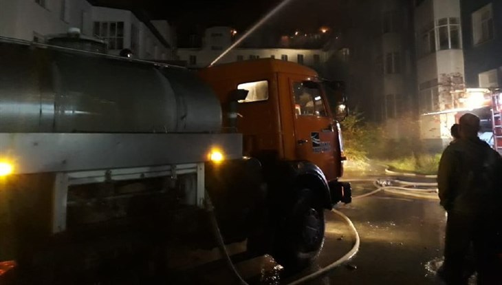 МЧС: перебоев с водой во время тушения пожара в Томске не было