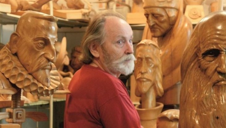 Томичи увидят 50 скульптур мировых деятелей на выставке Леонтия Усова