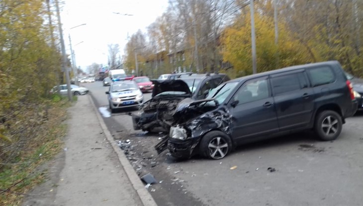 Три человека пострадали в ДТП с тремя автомобилями на Ленина в Томске