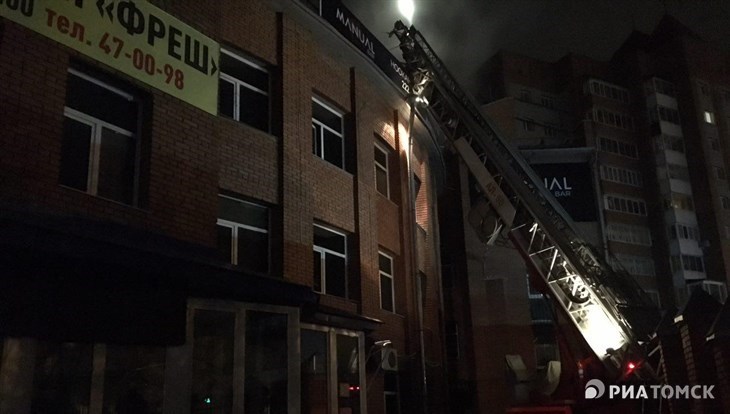 Крупный пожар произошел в ночном клубе Машенька  в Томске