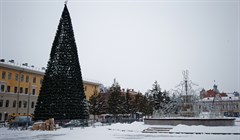 Как Новособорная площадь в Томске прихорашивается к Новому году: фото