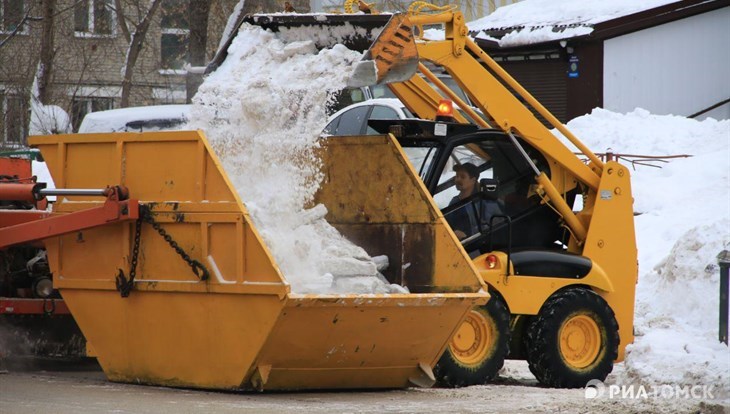 Мэрия: на уборке снега в Томске работают 60 машин