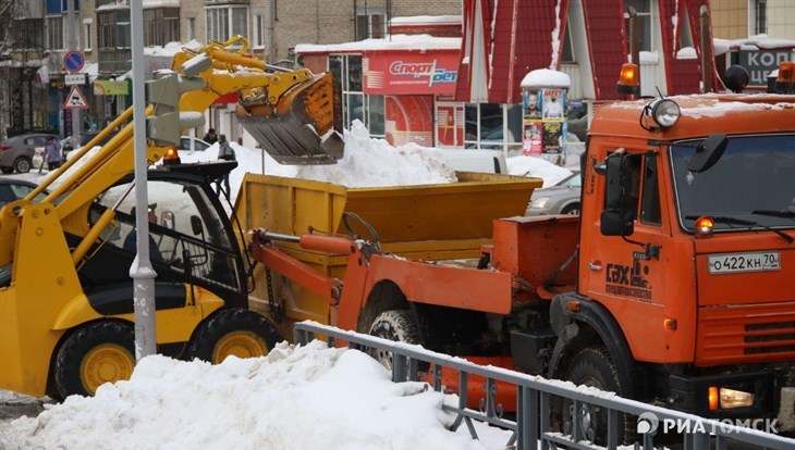 САХ продолжит убирать улицы Томска от снега в ночь на пятницу