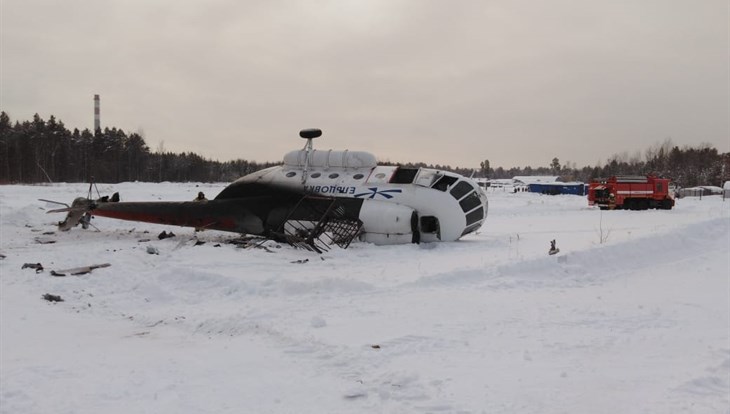 Вертолет совершил жесткую посадку в Томской области