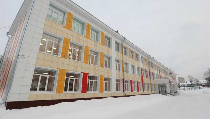 Томские власти из-за COVID-19 ввели свободное посещение школ и садов