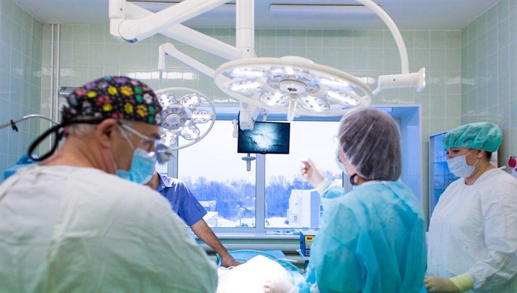 Зачем Катюша в томской операционной: глава НИИ о роботе-микрохирурге