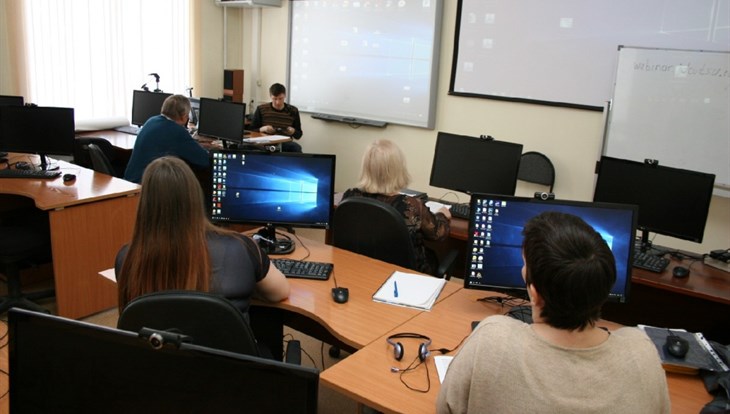 ТГУ пригласил томское общество инвалидов на компьютерные курсы