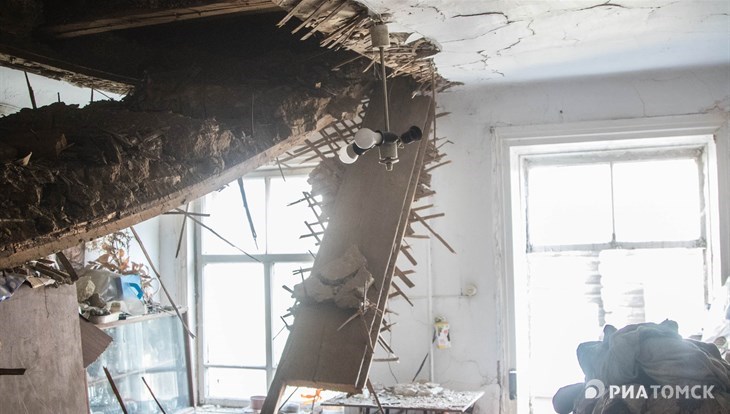 Обрушение потолка произошло в жилом доме на Советской в Томске