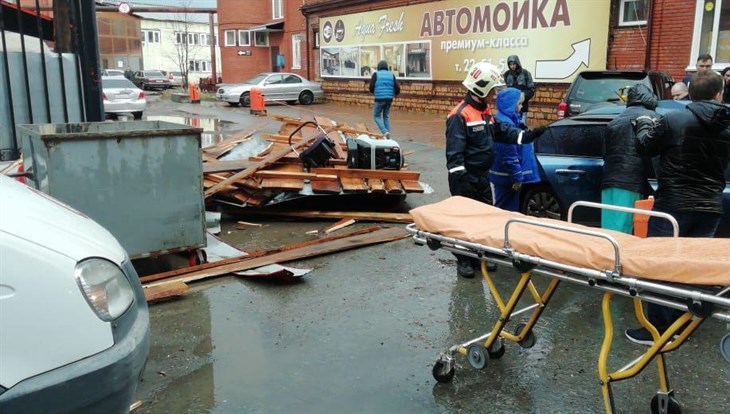 Стихия разгулялась: последствия сильного ветра в Томске