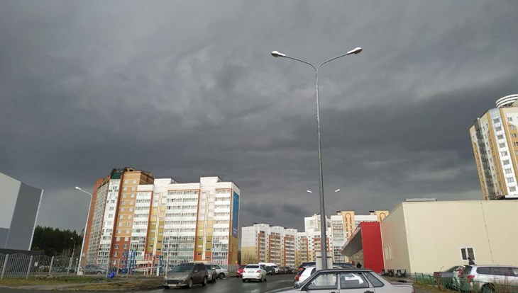 Штормовое предупреждение объявлено в Томске во вторник, возможен град