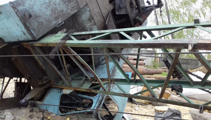 Строительный кран упал на Ивановского в Томске