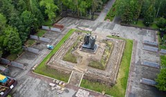 Реставрация памятника началась в Лагерном саду Томска