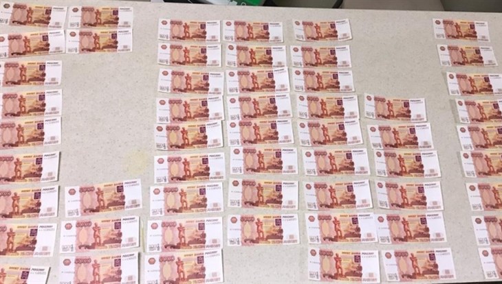 Томичу грозит срок за вброс фальшивых денег в кемеровские банкоматы