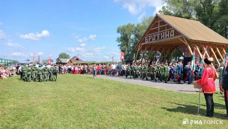 Фестиваль Братина открылся в селе Кривошеино Томской области