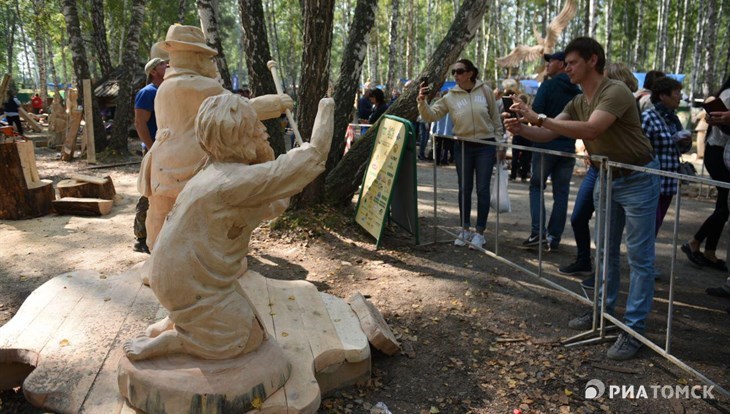 С деревенским размахом: под Томском проходит open-air народных ремесел