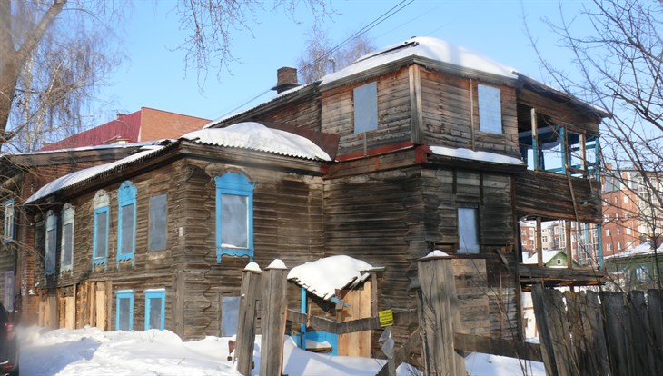Томский бизнесмен завершает восстановление второго дома за рубль