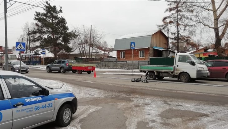 Восьмилетний мальчик попал под колеса грузовика на Степановке в Томске