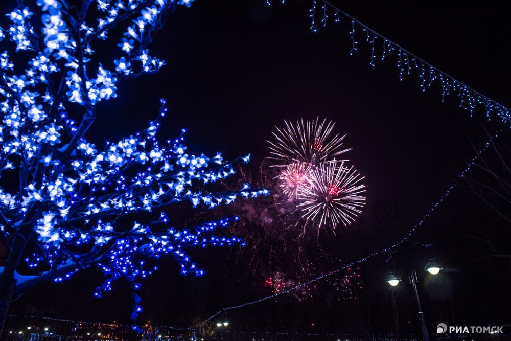 2020 фото новый год. Главная ёлка в Костроме 2022. Волжский 2020 Новогодняя. Новый год 2020 Бишкек. Кострома Новогодняя ночь фото 2022 год.