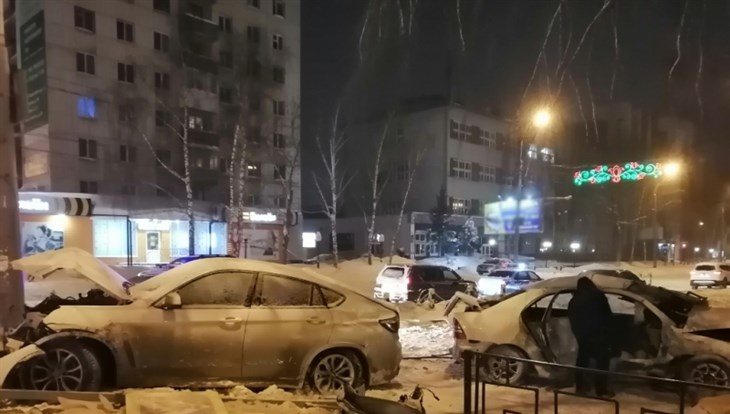 Один человек погиб и трое пострадали в ночном ДТП на Фрунзе в Томске