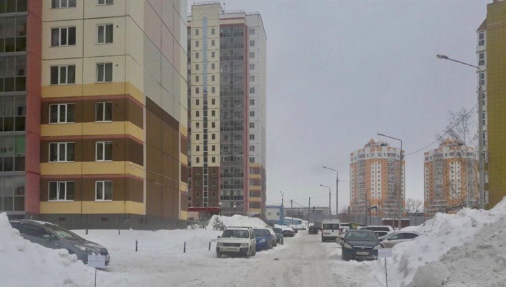Власти Томска реконструируют ул.Нефтяную, добавив тротуары и ливневку