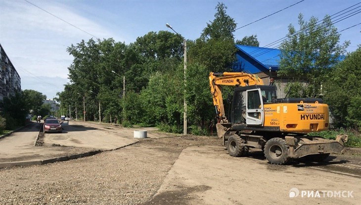 Ремонт сетей на 5-й Армии в Томске затянулся из-за подземного озера