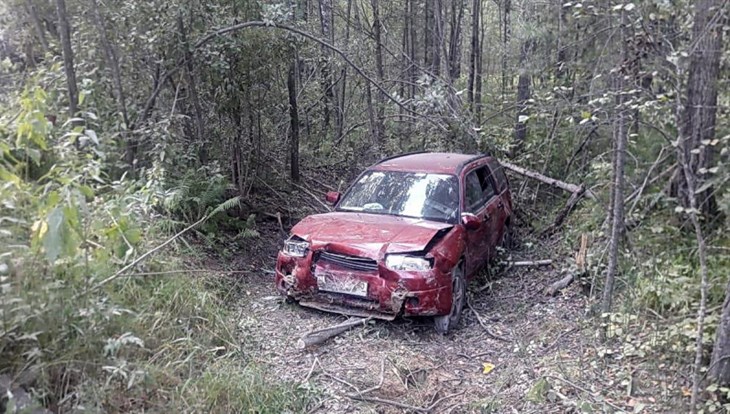 Два автомобиля слетели с трасс в Томском районе за сутки, 4 пострадали