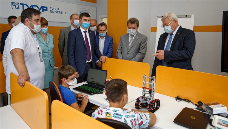 Детский цифровой центр IT-куб открылся в Томске