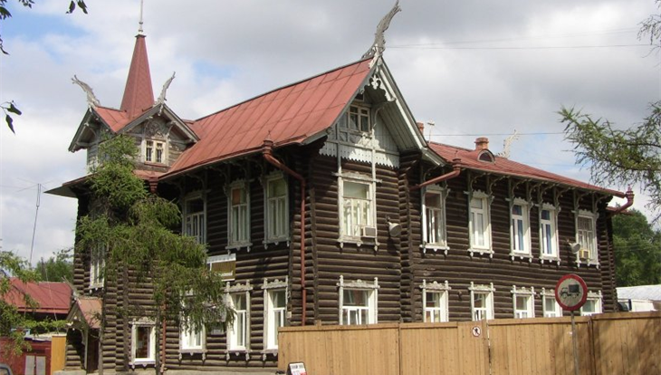 Томский дом на Красноармейской – последний в РФ в драконьем стиле