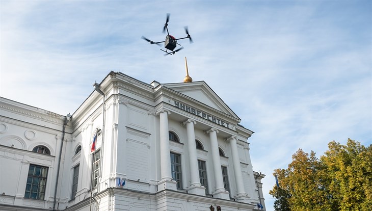 TSU teach delivery UAVs to pass the route to the recipient without GPS