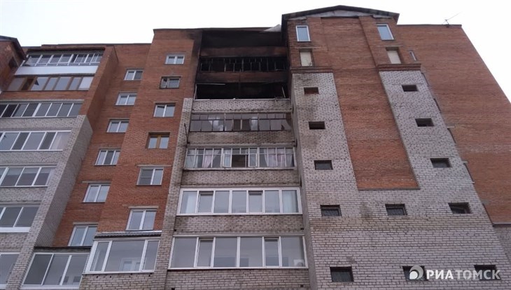 Три балкона выгорели в томской многоэтажке ночью, есть пострадавшие