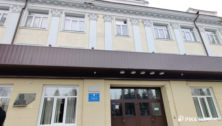Памятную доску Рукавишникову установят на здании лицея №8 в Томске