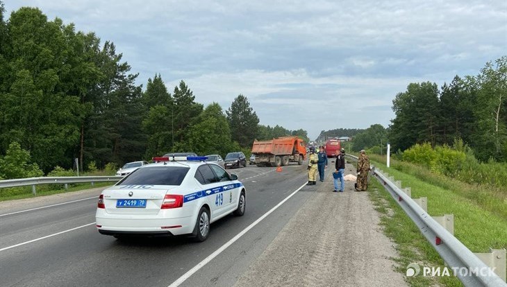 Мотоциклист погиб в ДТП с КамАЗом и автобусом под Томском