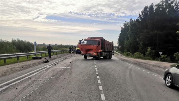 ГИБДД: в ДТП под Томском, предположительно, виновен водитель КамАЗа