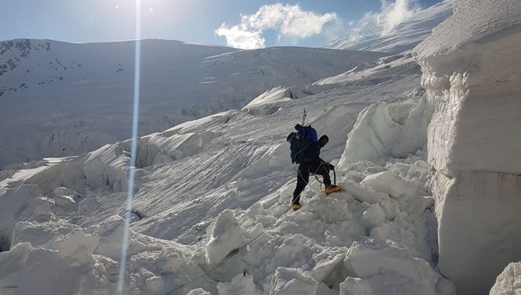 Слепой альпинист из Томска пережил лавину в Памире