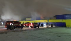 Пожарные потушили открытый огонь в томском ТЦ Лента