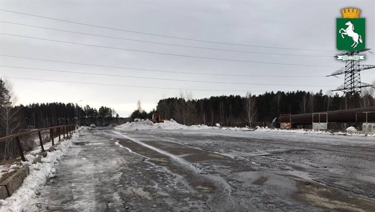 Подрядчик в апреле начнет ремонт моста на дороге к Томскнефтехиму