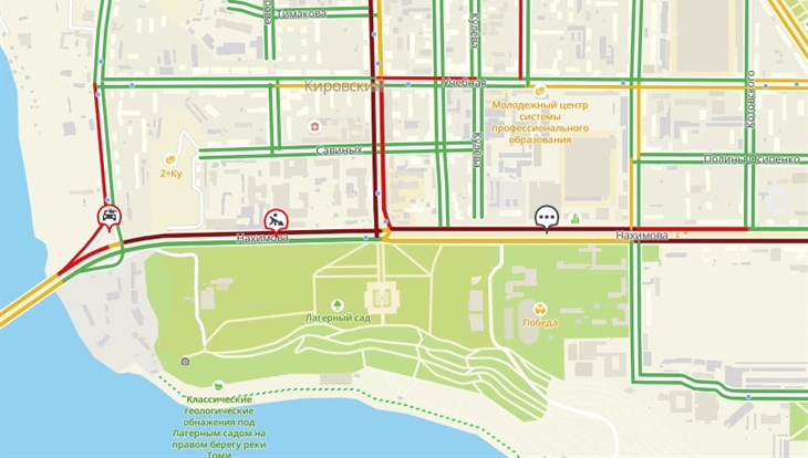 Томск встал в пробках перед мостом, мэрия обещает настроить светофоры